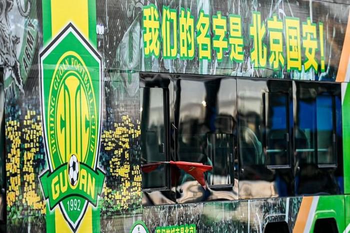 影片在猫眼平台上的想看人数已破16万，微博上相关话题总阅读量已达1.6亿，在贺岁档影片中势头凶猛